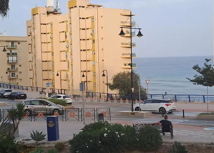 Brisas Del Mar Apartment *